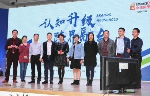 �r�����L(f��ng)�������Ҿ�Ʒ���˴��¡���e��