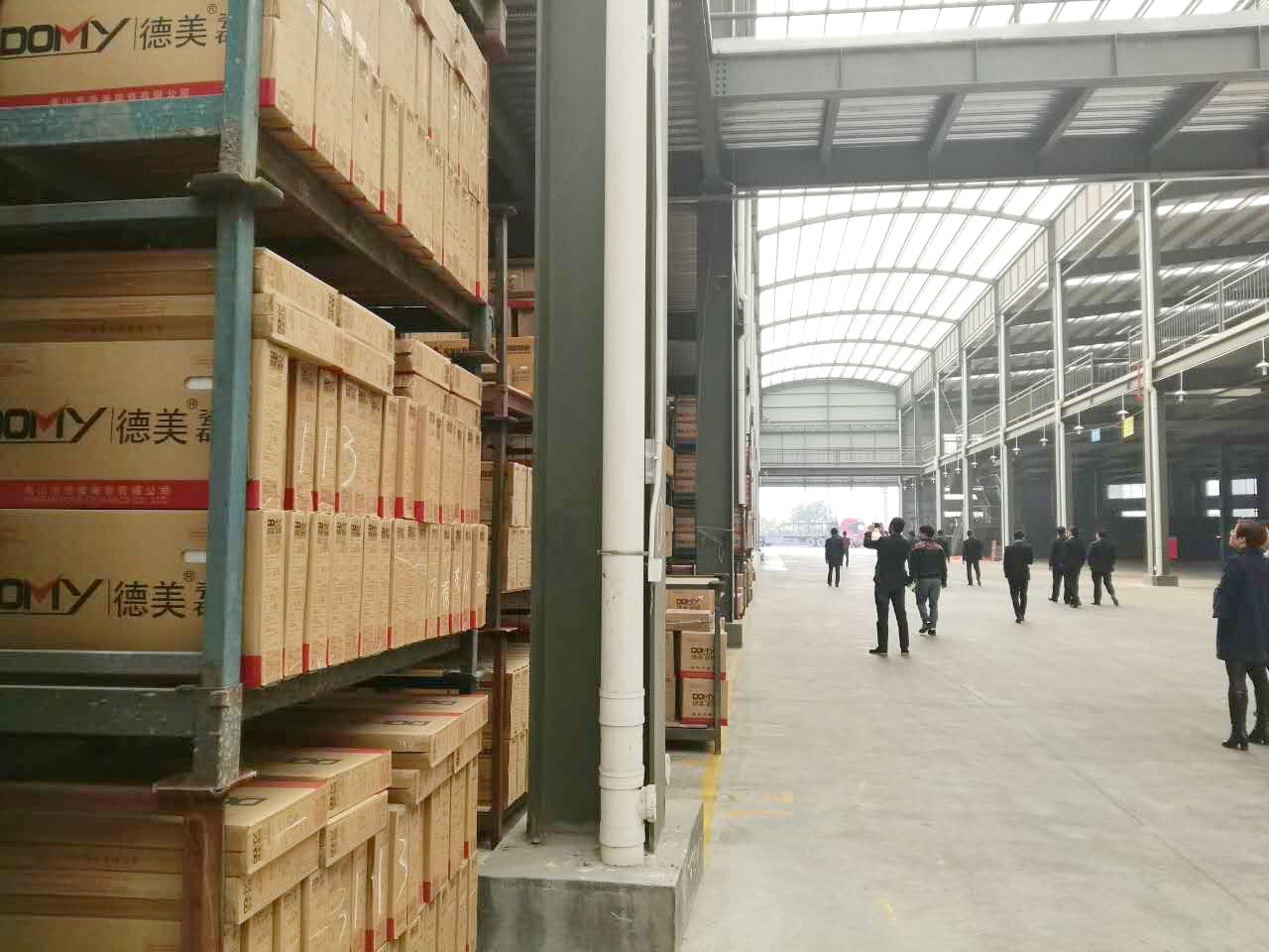 �����ɴu����7�f��ƽ����һվʽ�������Ă}