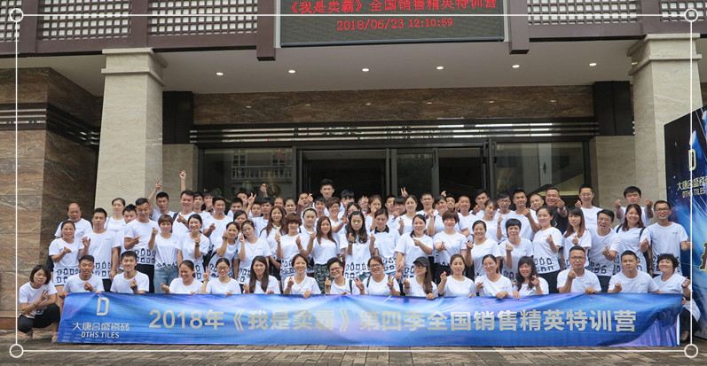 0 �W�T�ڴ��ƺ�ʢ�ɴu��ɽ����ǰ��Ӱ����.JPG