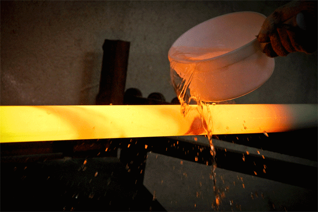 �����Σ���������������Խ�������݁���ĘO������